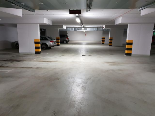 Garaż/miejsce parkingowe Kraków Czyżyny, ul. Galicyjska. Zdjęcie 1