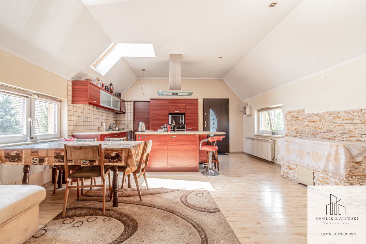 dom wolnostojący, 6 pokoi Wrocław Lipa Piotrowska, ul. Pełczyńska. Zdjęcie 3