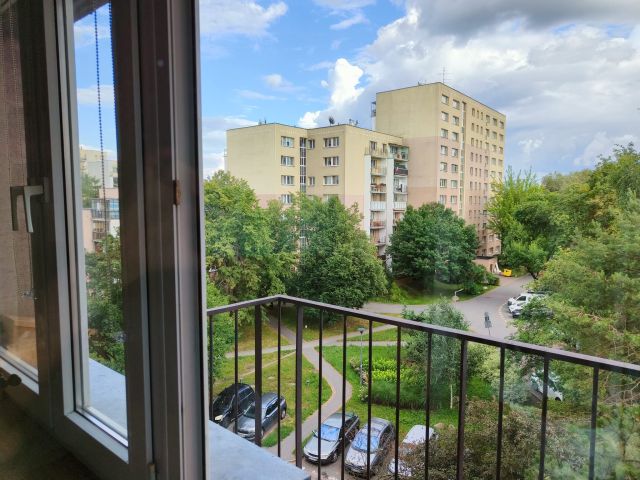 Mieszkanie 3-pokojowe Warszawa Ursynów, ul. Wiolinowa. Zdjęcie 1