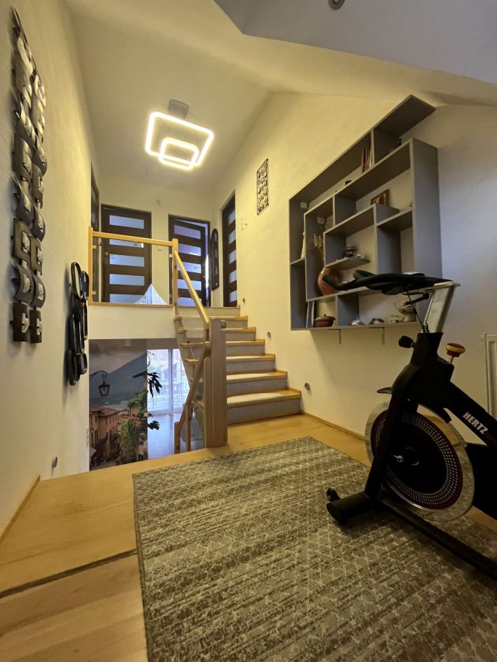 dom wolnostojący, 5 pokoi Gwizdanów. Zdjęcie 7