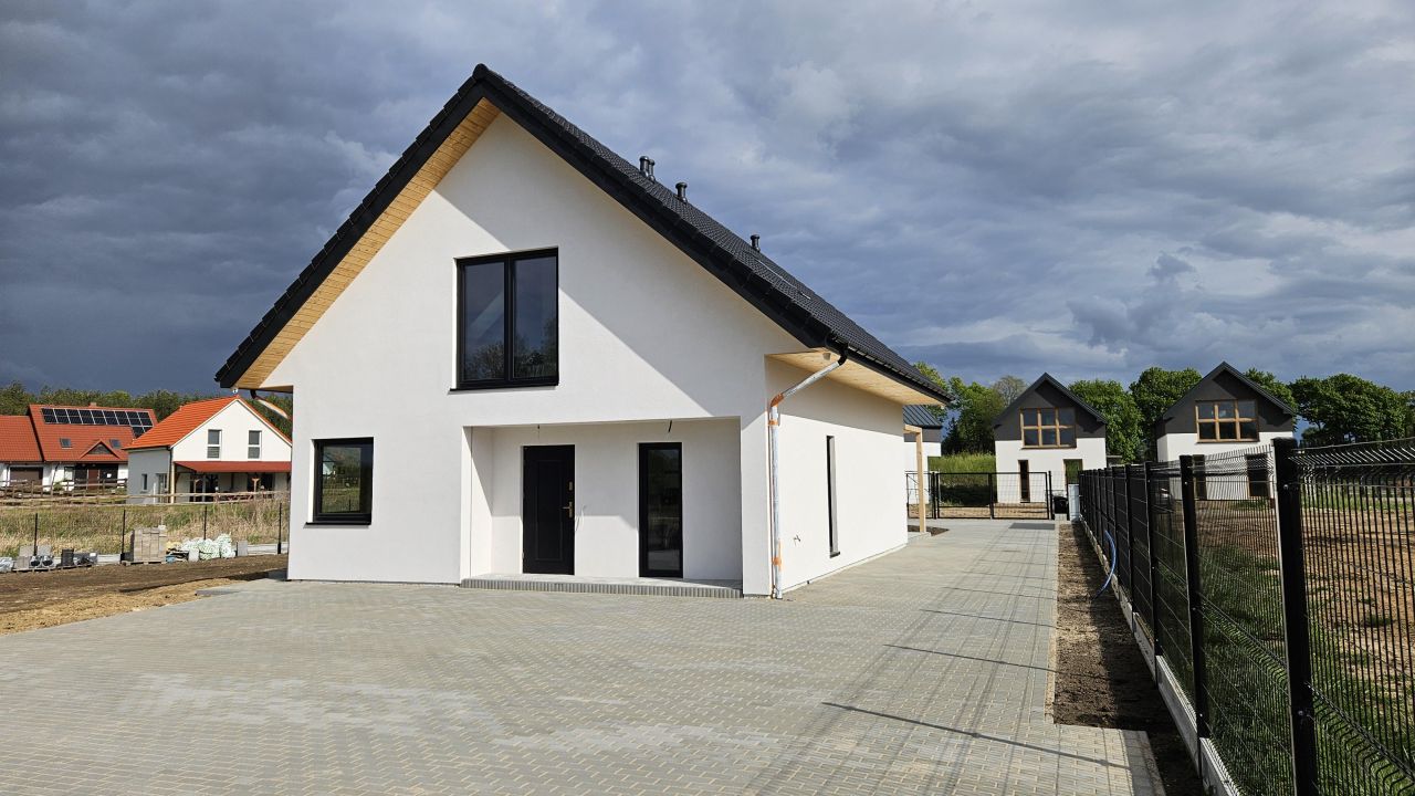 dom wolnostojący, 5 pokoi Prażmowo. Zdjęcie 10