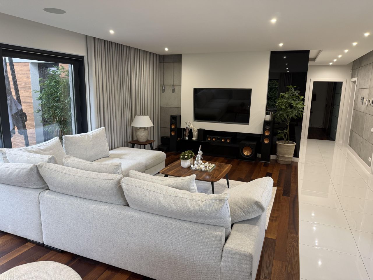 dom wolnostojący, 5 pokoi Książenice, ul. Etiudy. Zdjęcie 3