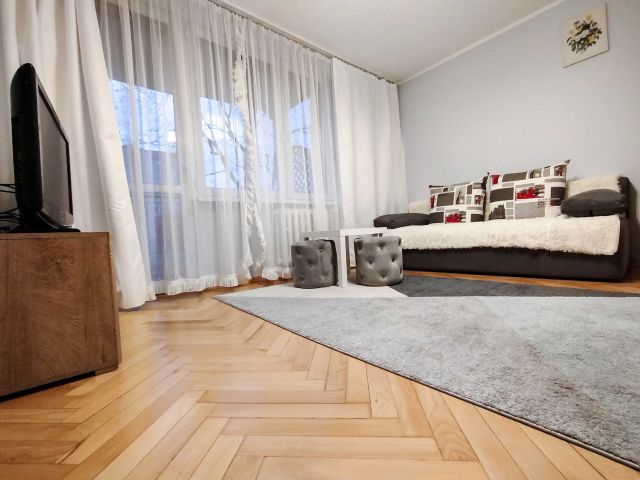 Mieszkanie 3-pokojowe Kraków Azory, ul. Piotra Stachiewicza. Zdjęcie 1