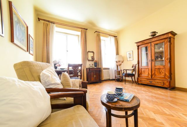 Mieszkanie 2-pokojowe Warszawa Śródmieście, ul. Krakowskie Przedmieście. Zdjęcie 10