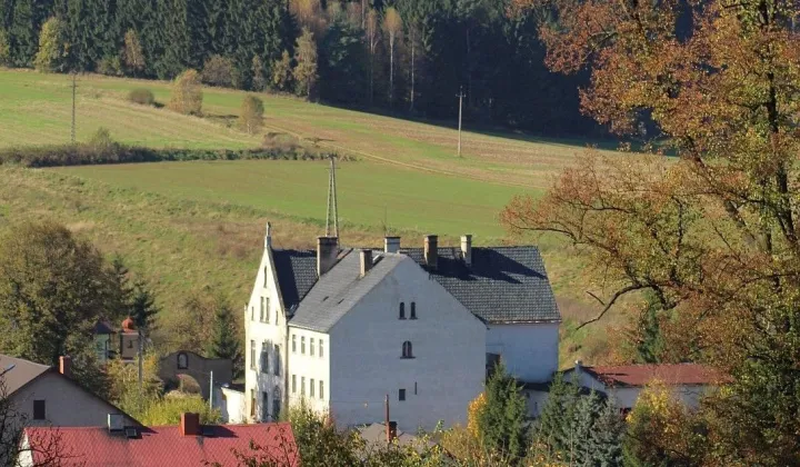 kamienica, 14 pokoi Wambierzyce, ul. ks. Tadeusza Michalika