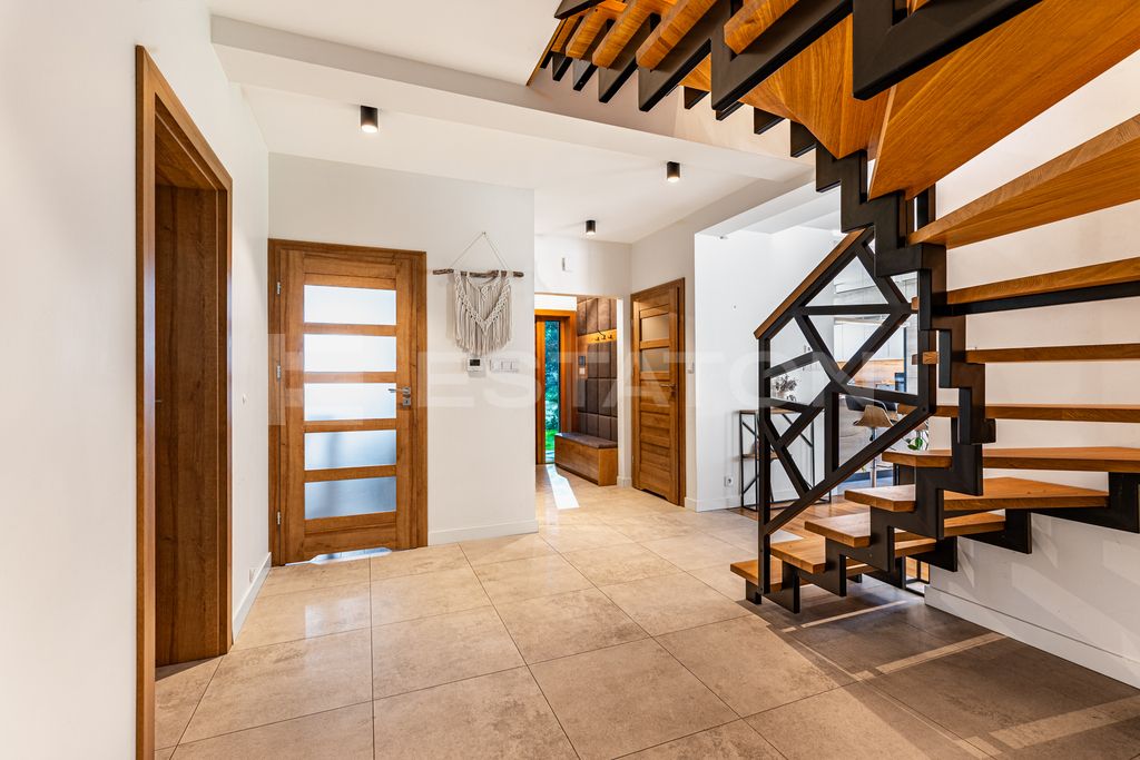 dom wolnostojący, 6 pokoi Kamionka. Zdjęcie 5