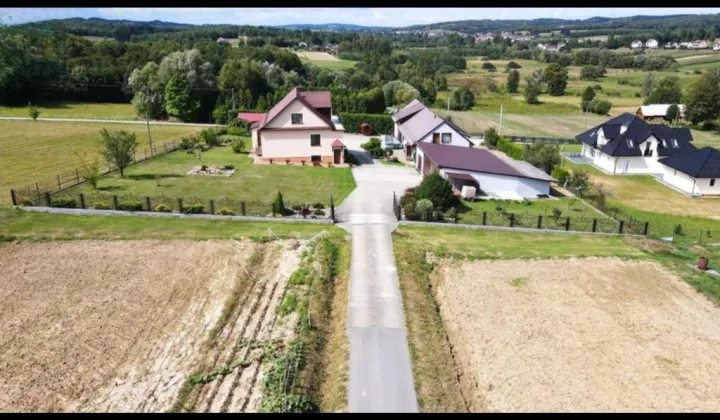 dom wolnostojący, 7 pokoi Chronów