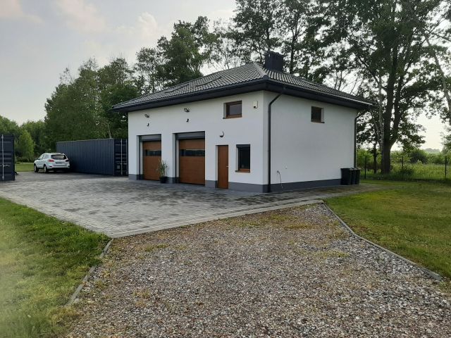 dom wolnostojący, 2 pokoje Okopy. Zdjęcie 1