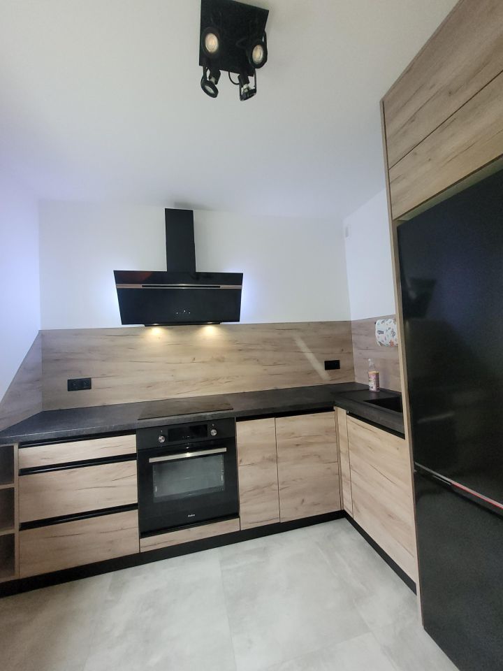 Mieszkanie 3-pokojowe Busko-Zdrój Centrum, os. gen. Władysława Sikorskiego. Zdjęcie 5