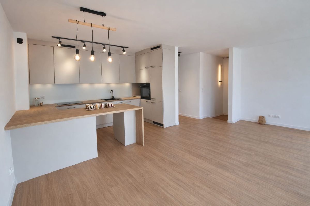 Mieszkanie 3-pokojowe Jelenia Góra Zabobrze, ul. Witolda Lutosławskiego. Zdjęcie 2