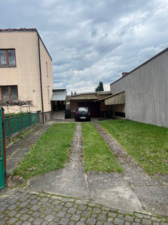 dom wolnostojący, 5 pokoi Końskie. Zdjęcie 2