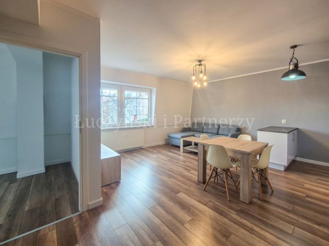 Mieszkanie 2-pokojowe Jelenia Góra. Zdjęcie 1