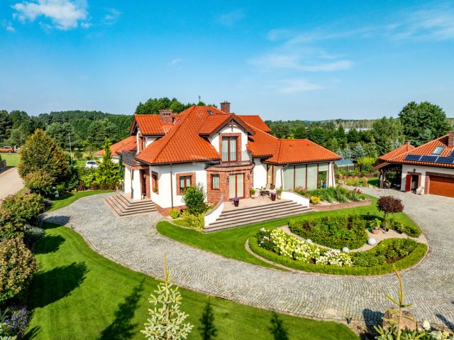 dom wolnostojący, 12 pokoi Warkały, ul. Poziomkowa. Zdjęcie 1