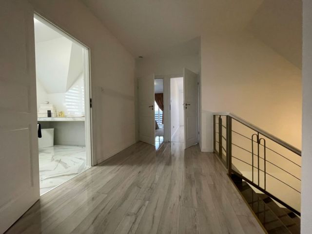 dom wolnostojący, 5 pokoi Radom Długojów Górny, ul. Malenicka. Zdjęcie 15