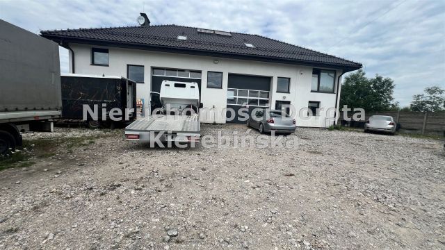 Hala/magazyn Wiaderno. Zdjęcie 1