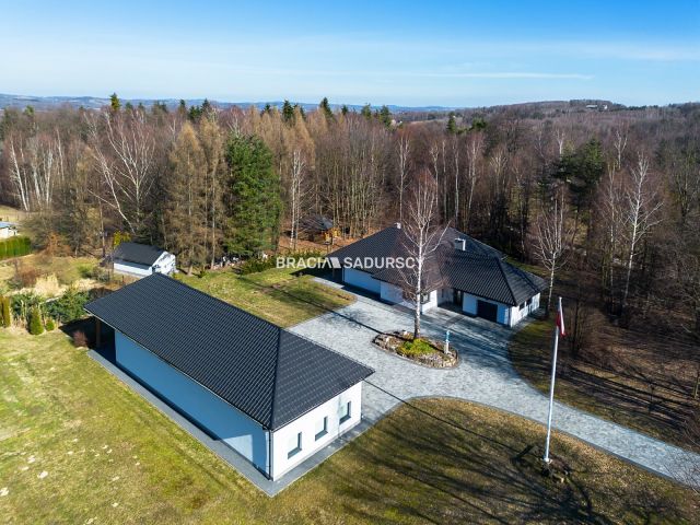 dom wolnostojący, 5 pokoi Łomna. Zdjęcie 6