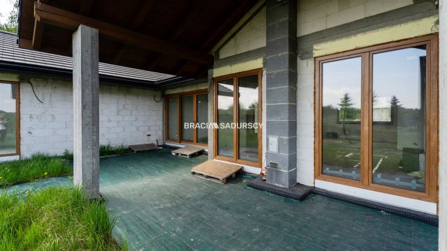 dom wolnostojący, 5 pokoi Tomice, ul. Czarny Las. Zdjęcie 19