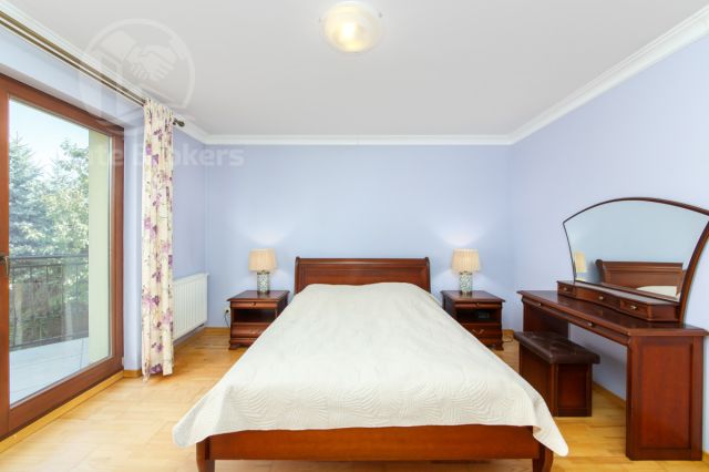 dom wolnostojący, 10 pokoi Żórawina, ul. Sportowa. Zdjęcie 8