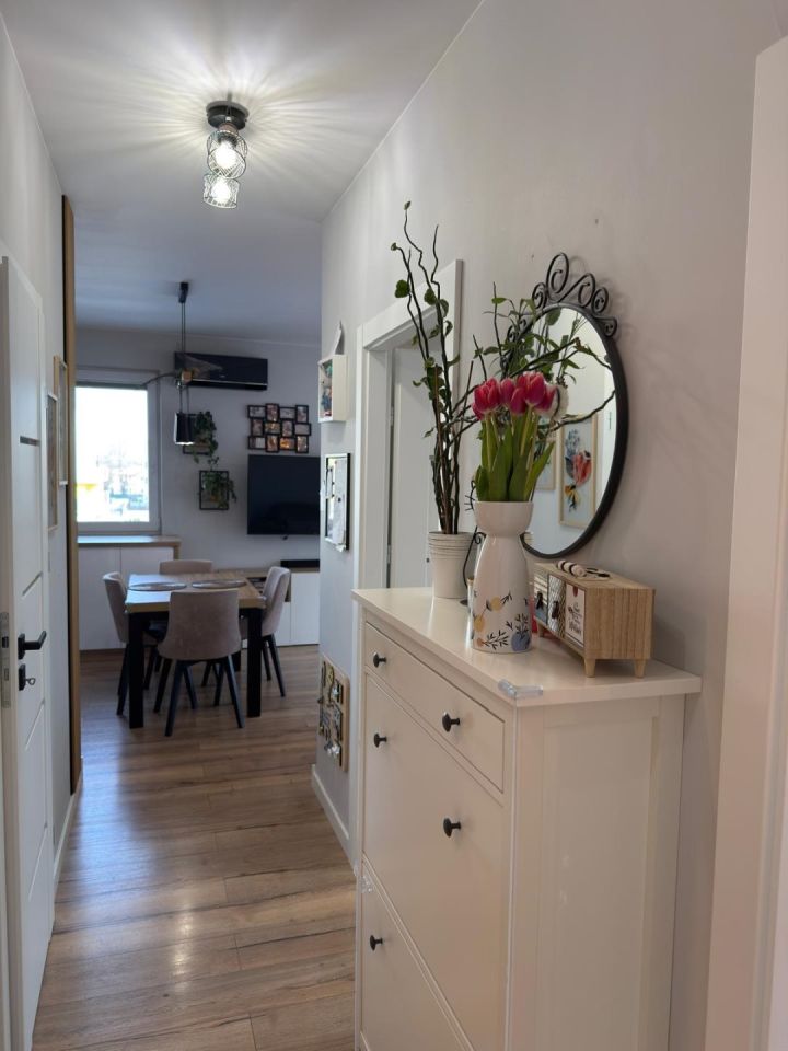 Mieszkanie 3-pokojowe Zamienie. Zdjęcie 9