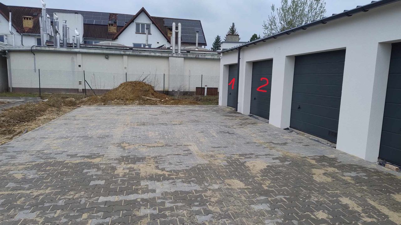 Garaż/miejsce parkingowe Jawor, ul. Szpitalna. Zdjęcie 1