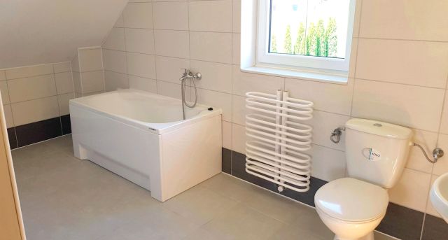 dom wolnostojący, 5 pokoi Lesko, ul. Słoneczna. Zdjęcie 20