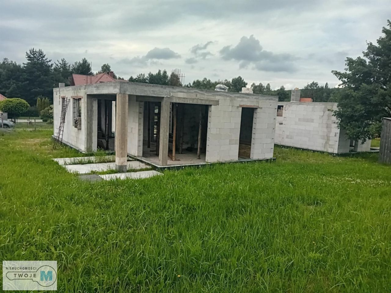 bliźniak, 8 pokoi Miedziana Góra. Zdjęcie 4