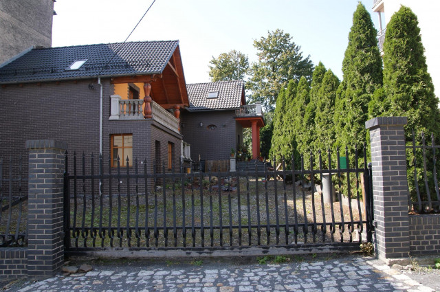 dom wolnostojący, 6 pokoi Głubczyce, ul. Warszawska. Zdjęcie 1