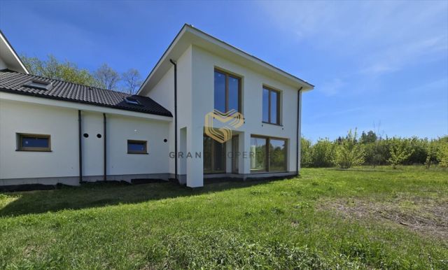 bliźniak, 7 pokoi Konstancin-Jeziorna. Zdjęcie 6