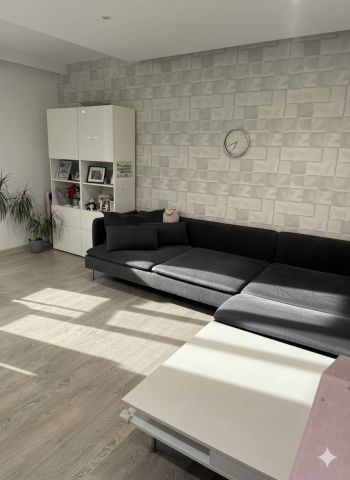 Mieszkanie 4-pokojowe Łódź Radogoszcz, ul. Pstrągowa. Zdjęcie 2