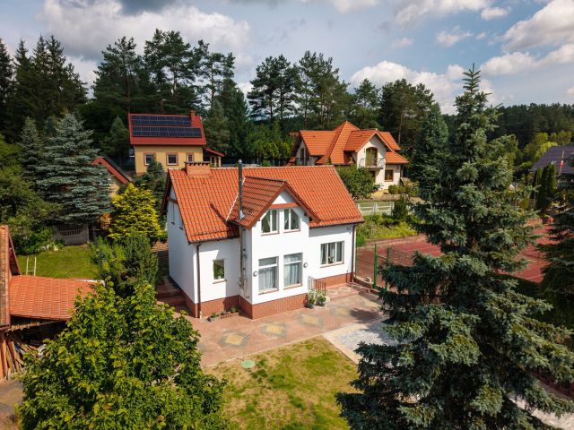 dom wolnostojący, 5 pokoi Łupstych. Zdjęcie 1