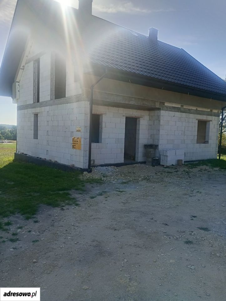 dom wolnostojący, 4 pokoje Bogucice Pierwsze. Zdjęcie 3