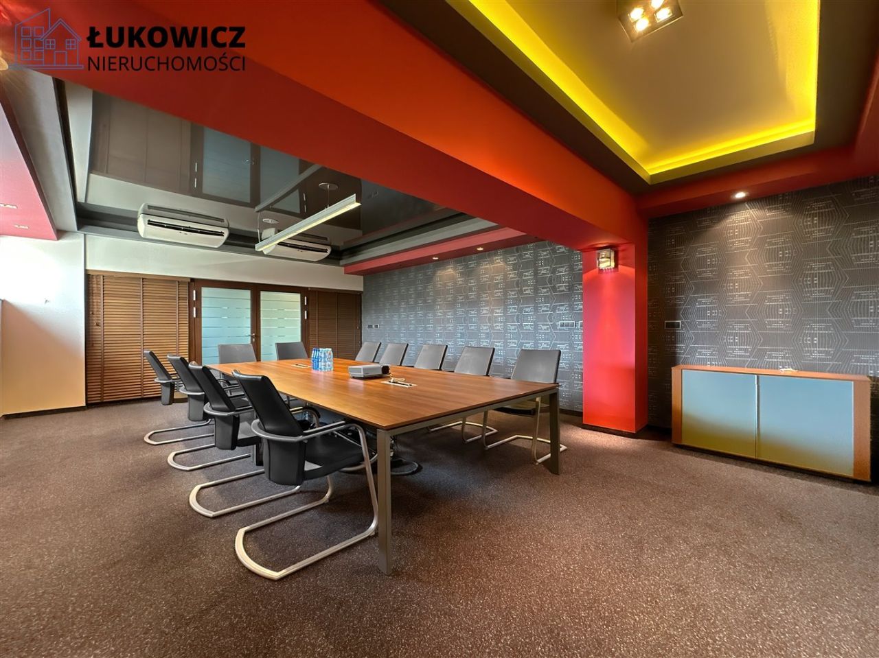 Biuro Bielsko-Biała Osiedle Karpackie. Zdjęcie 19