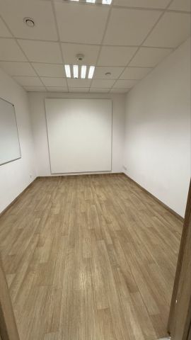 Lokal Katowice os. Witosa. Zdjęcie 1