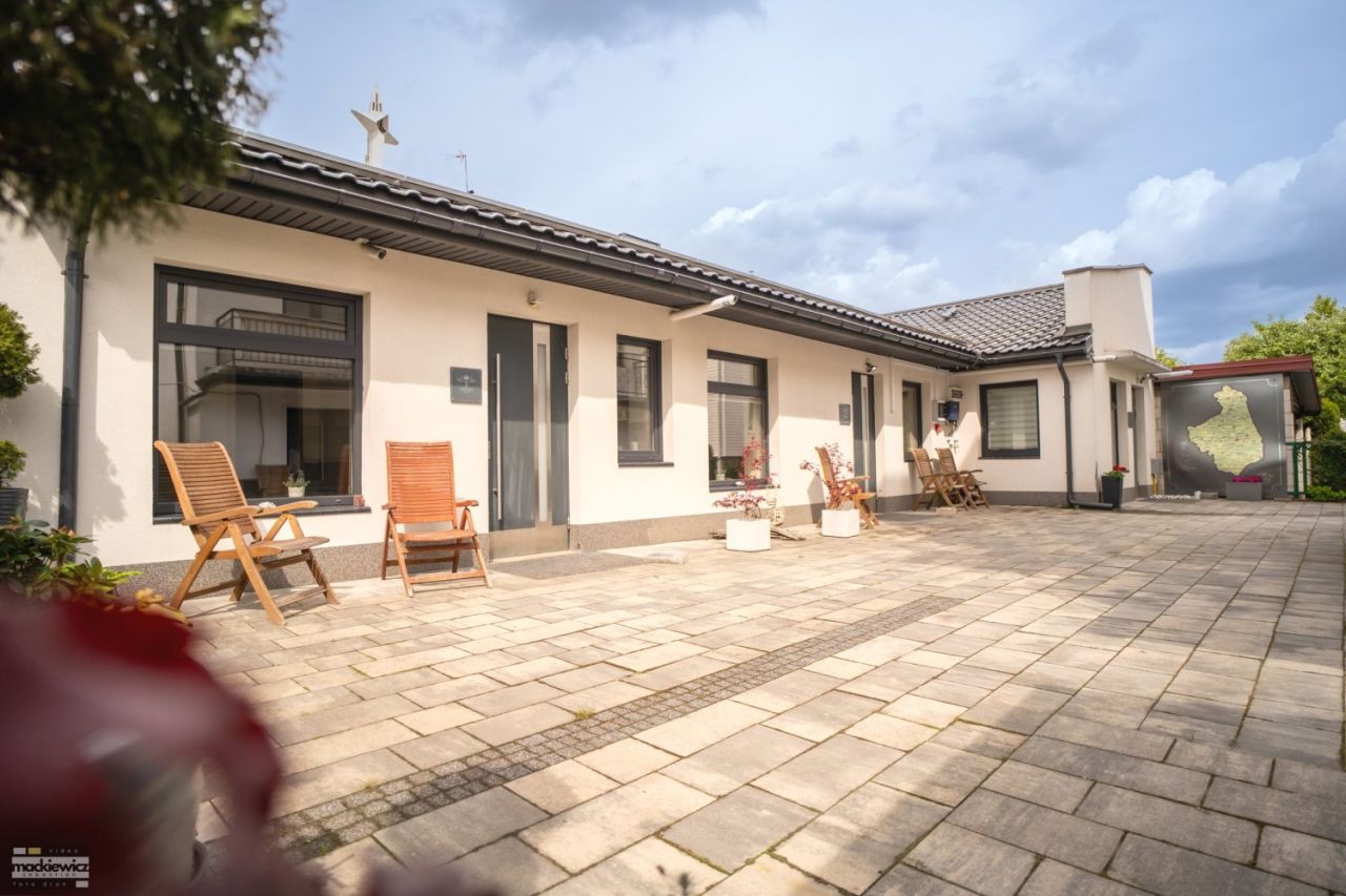 dom wolnostojący, 18 pokoi Białystok Jaroszówka, ul. Aleksandra Węgierki. Zdjęcie 6