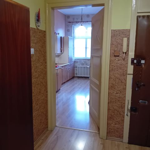 Mieszkanie 2-pokojowe Wałbrzych Śródmieście, al. Wyzwolenia. Zdjęcie 2