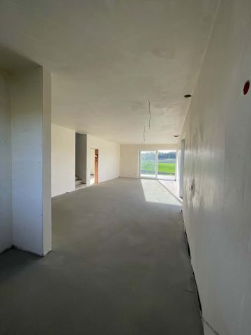 dom wolnostojący, 5 pokoi Mokra. Zdjęcie 18