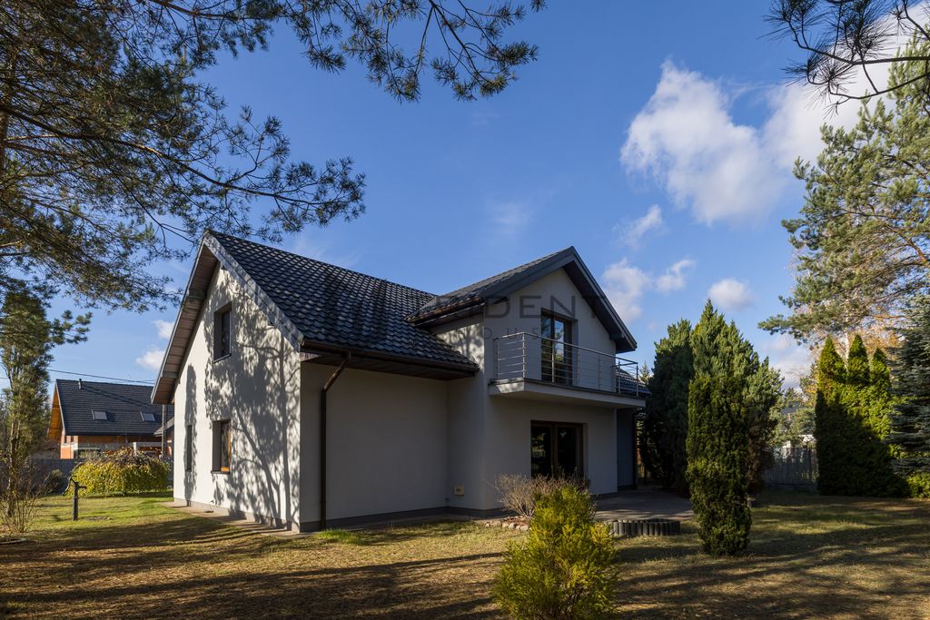 dom wolnostojący, 7 pokoi Łoś. Zdjęcie 3