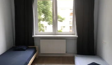 Mieszkanie do wynajęcia bez pośredników          
          
            ul. Księcia Józefa Poniatowskiego 4          
          
            Piaseczno Centrum – pohled 4