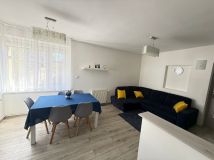 Mieszkanie 3-pokojowe Bolesławiec, ul. Bronisława Kosiby. Zdjęcie 1