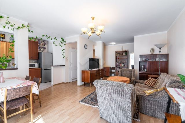 Mieszkanie 4-pokojowe Kraków Kurdwanów, ul. Turniejowa. Zdjęcie 2