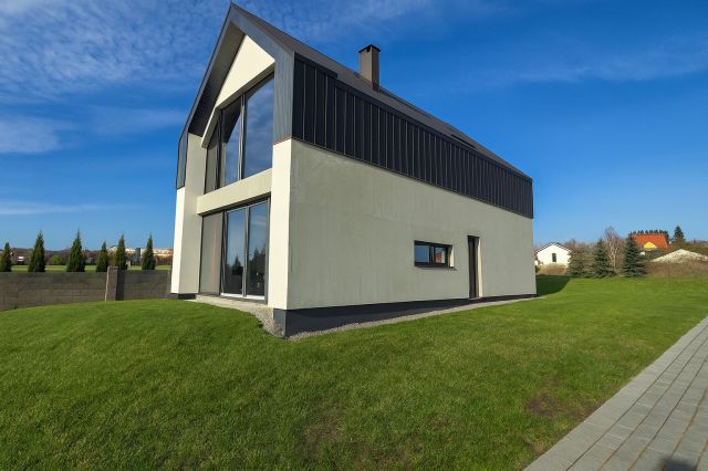 dom wolnostojący, 5 pokoi Więcbork, ul. Spacerowa. Zdjęcie 1