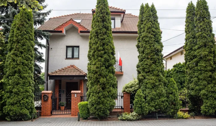 dom wolnostojący, 7 pokoi Pińczów, ul. Grodziskowa
