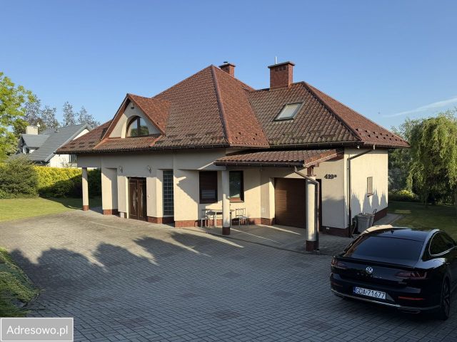 dom wolnostojący, 8 pokoi Babica. Zdjęcie 1