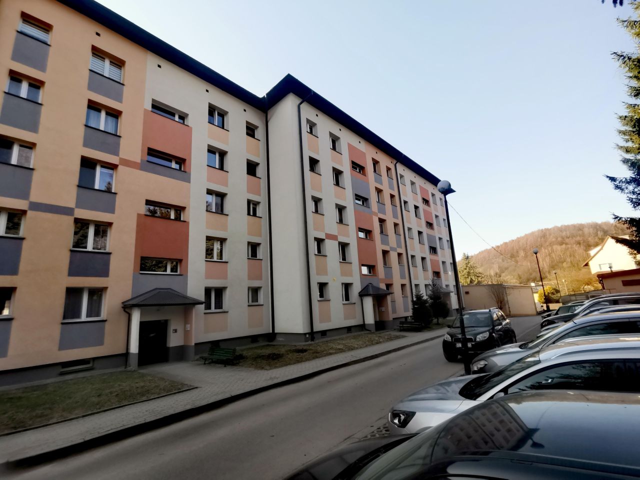 Mieszkanie 3-pokojowe Ustrzyki Dolne, ul. Nowa. Zdjęcie 1