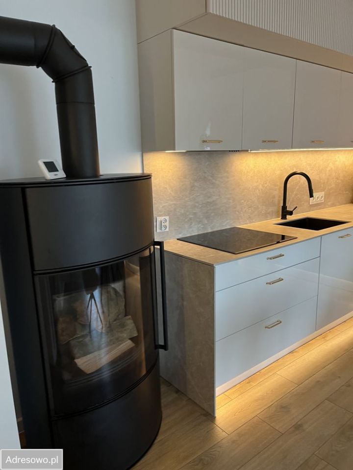 dom wolnostojący, 4 pokoje Bagno. Zdjęcie 7