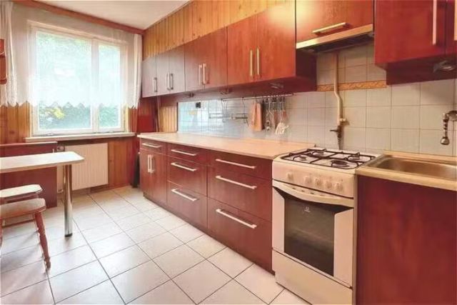 Mieszkanie 3-pokojowe Kraków Bieżanów, ul. Okólna. Zdjęcie 2