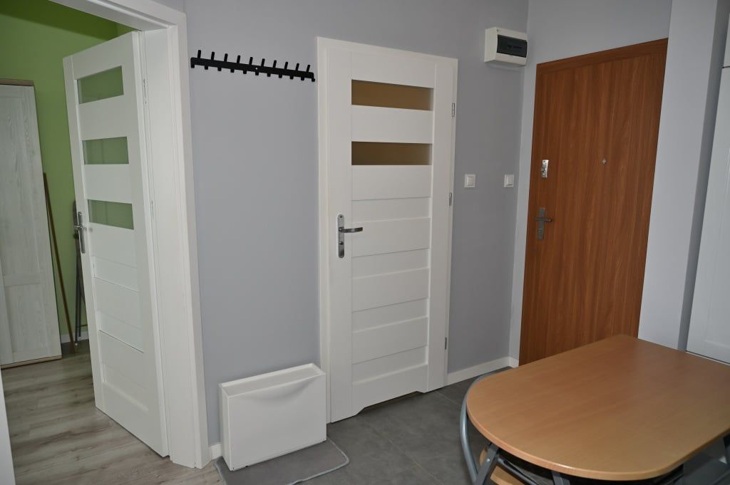 Mieszkanie 2-pokojowe Niemce Leonów, ul. Leonów. Zdjęcie 2