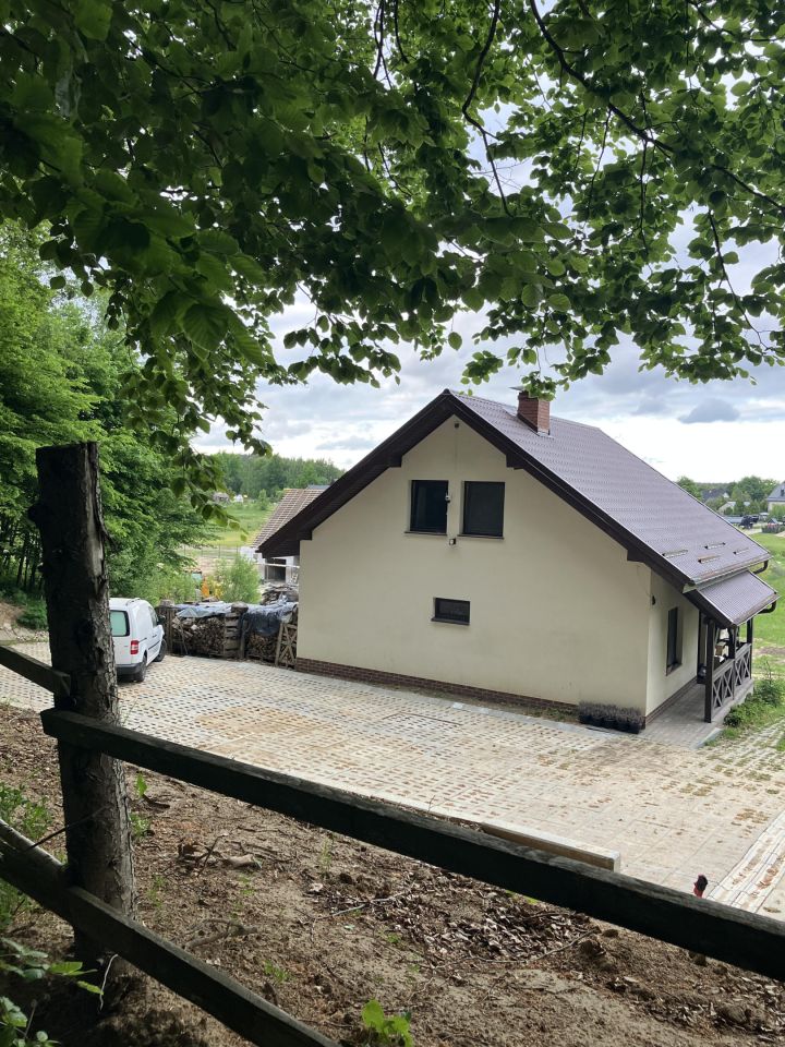 dom wolnostojący, 4 pokoje Sitno. Zdjęcie 2