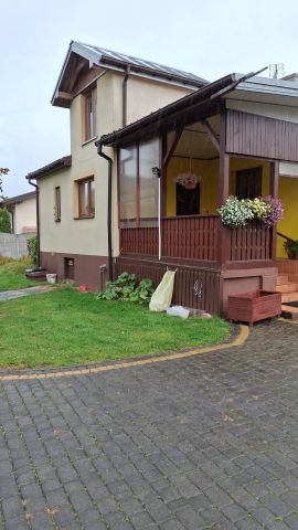 dom wolnostojący, 5 pokoi Bieliny. Zdjęcie 1