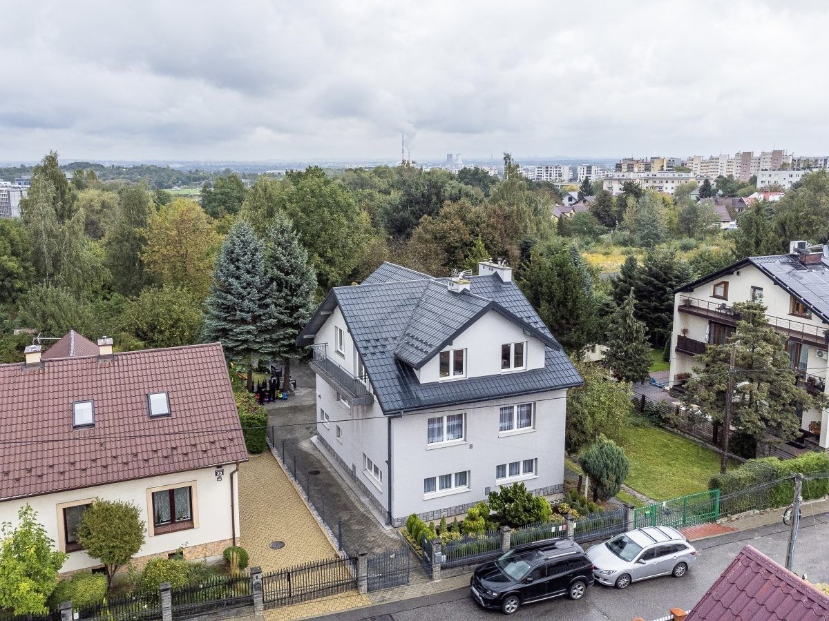 dom wolnostojący, 6 pokoi Kraków Podgórze Duchackie, ul. Aleksandra Kotsisa. Zdjęcie 1